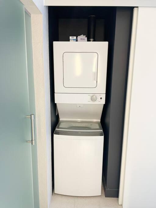 1 Bedroom With Ocean And City Views! フォート・ローダーデール エクステリア 写真