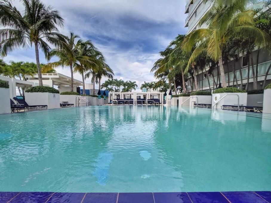 1 Bedroom With Ocean And City Views! フォート・ローダーデール エクステリア 写真