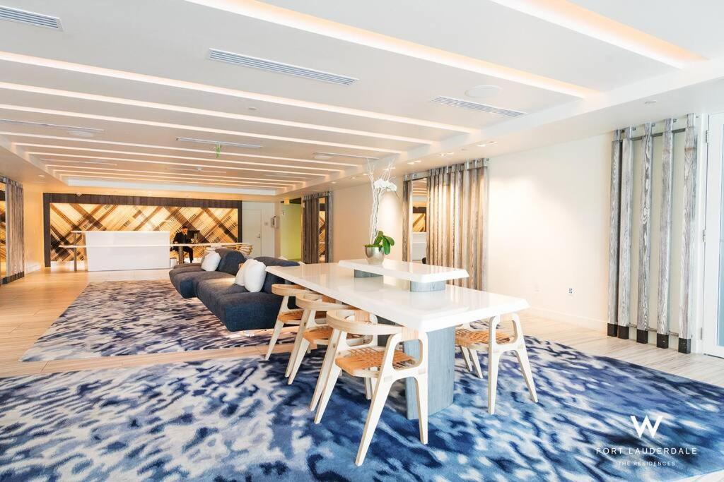1 Bedroom With Ocean And City Views! フォート・ローダーデール エクステリア 写真